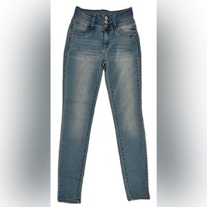 Wallflower the sassy high rise skinny Jeggings size 3